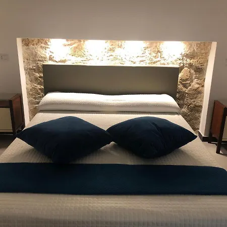 Gasthuis Santa Chiara - Il Milese 4*