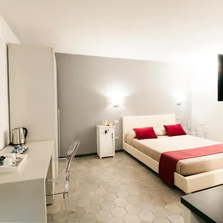 Santa Chiara - Il Milese Pensionat 4*