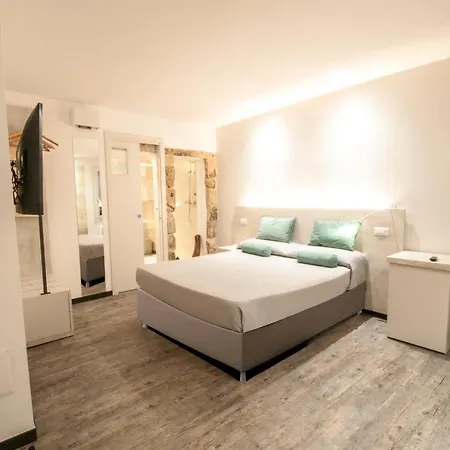 Santa Chiara - Il Milese Πανσιόν 4*