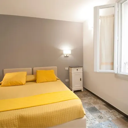 Santa Chiara - Il Milese Penzion 4*